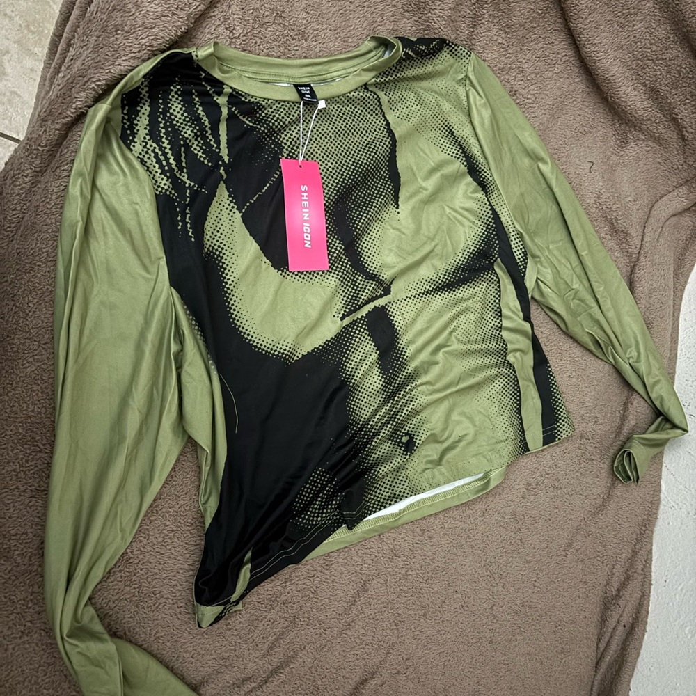 Shein Green Graphic Women's Top